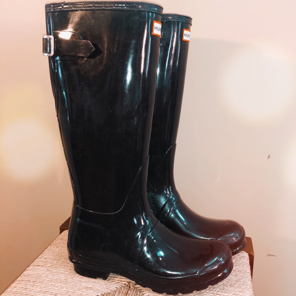 Hunter Women’s Original Tall Gloss Rain Boots